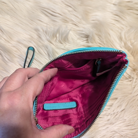 Juicy couture Wristlet - Picture 4 of 7